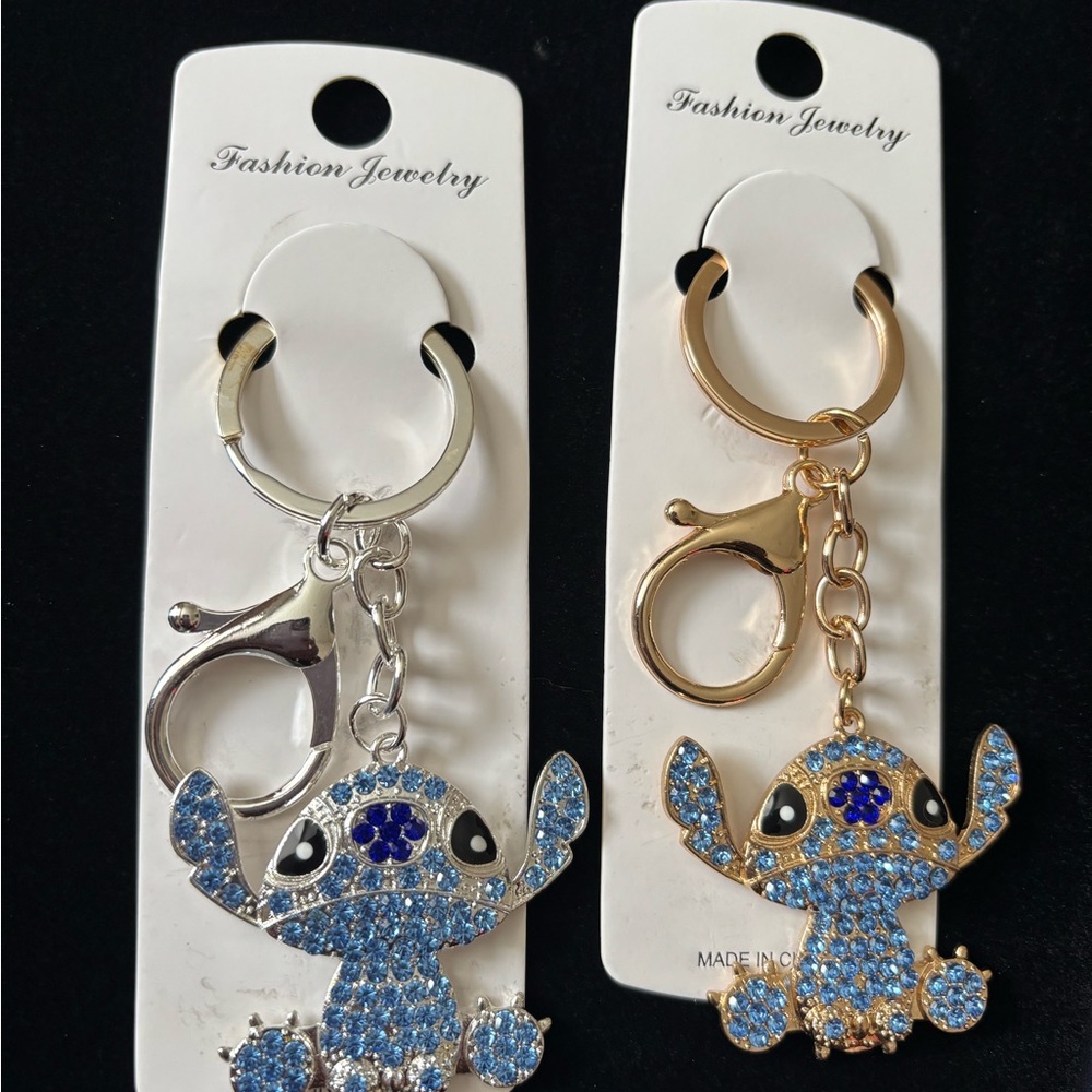2 Fashion Stitch Keychain - Picture 4 of 4